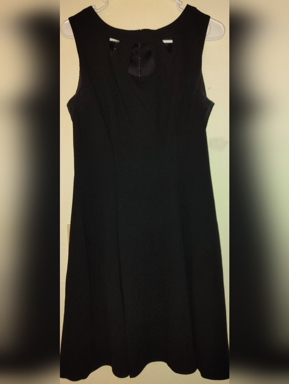Classic Black Sleeveless Dress - Elegant Size 10